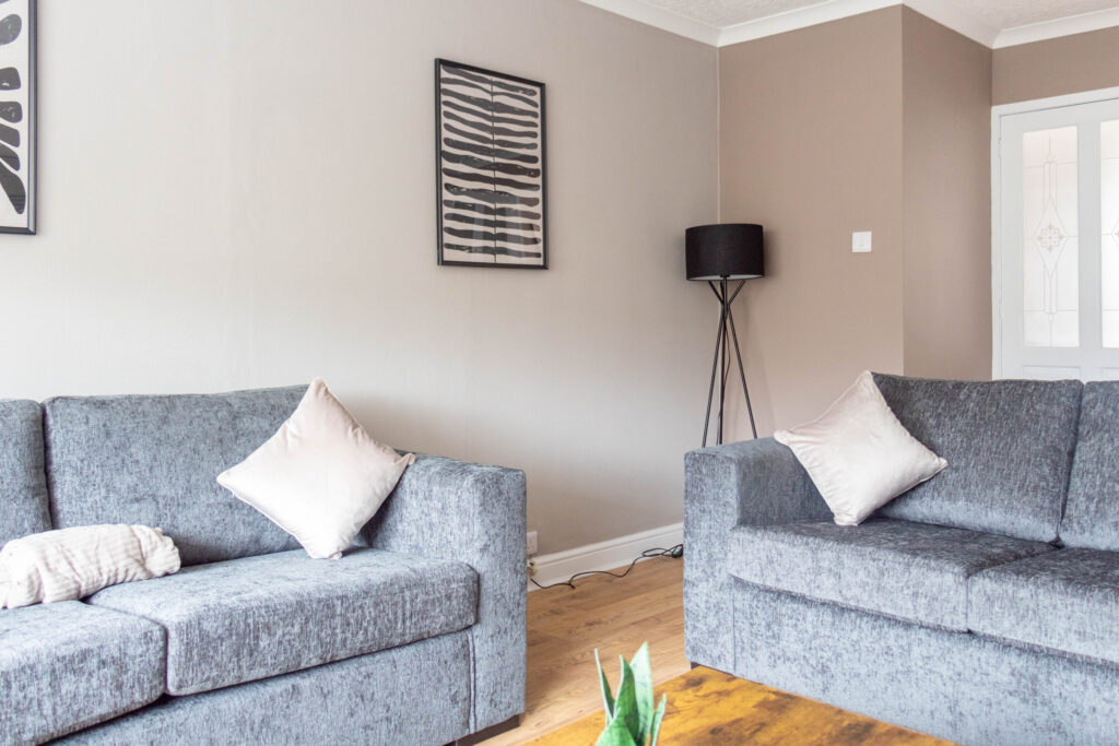 Modern bathroom in fully furnished short term rental accommodation in Hamilton