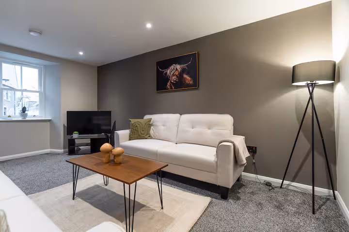 Fully furnished short term rental Properties in Lanark living room